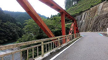 gx012044.mp4_snapshot_02.34_thumb.jpg