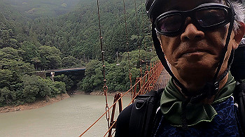 gx012053.mp4_snapshot_02.55_thumb.jpg