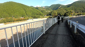 gx012097.mp4_snapshot_02.22_thumb.jpg
