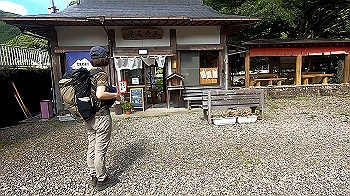 gx012104.mp4_snapshot_00.10_thumb.jpg
