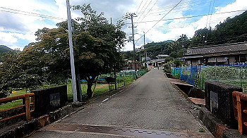 gx012143.mp4_snapshot_03.50_thumb.jpg