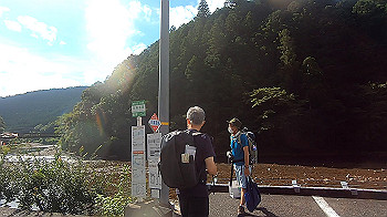 gx012284.mp4_snapshot_03.05_thumb.jpg