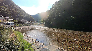gx012285.mp4_snapshot_00.06_thumb.jpg