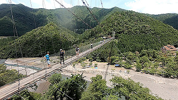 gx012295.mp4_snapshot_01.13_thumb.jpg
