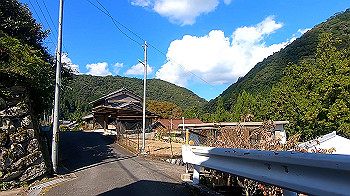gx013733.mp4_snapshot_05.48_thumb.jpg