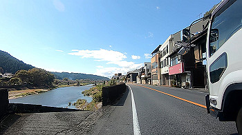 gx013740.mp4_snapshot_01.07_thumb.jpg