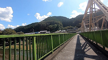 gx013740.mp4_snapshot_02.30_thumb.jpg