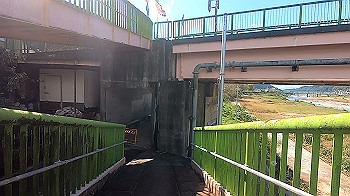 gx013740.mp4_snapshot_03.06_thumb.jpg