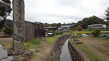 pa181106_thumb.jpg