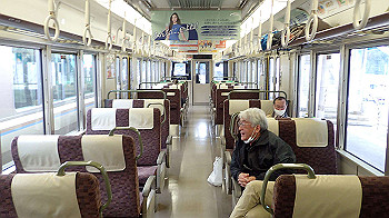 pc151406_thumb.jpg