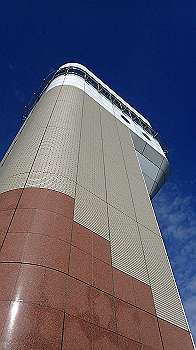 pc161476_thumb.jpg