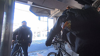 gx014763.mp4_snapshot_02.43_thumb.jpg