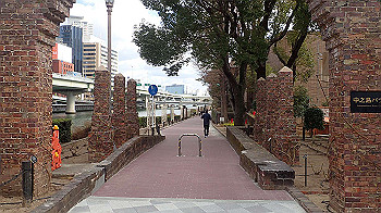 p2110382_thumb.jpg