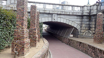 p2110386_thumb.jpg