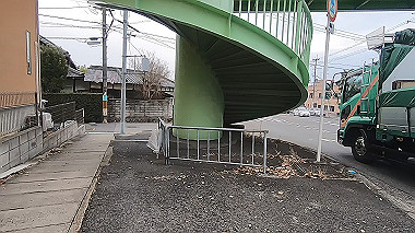 gx015912.mp4_snapshot_01.21_thumb.jpg