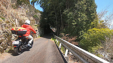 gx015941.mp4_snapshot_03.51_thumb.jpg