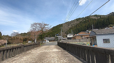 gx015947.mp4_snapshot_02.29_thumb.jpg