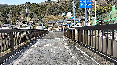 gx015955.mp4_snapshot_01.26_thumb.jpg