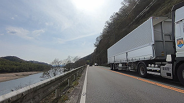 gx015960.mp4_snapshot_00.32_thumb.jpg
