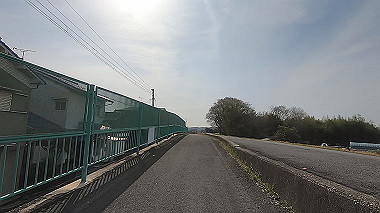 gx015963.mp4_snapshot_02.44_thumb.jpg