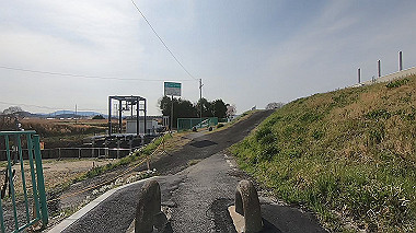 gx015963.mp4_snapshot_03.38_thumb.jpg