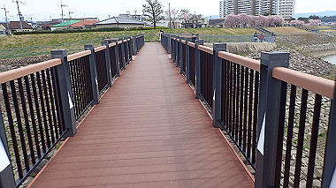 p4020276_thumb.jpg