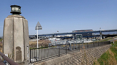 p4050214_thumb.jpg