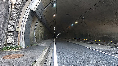 gx016348.mp4_snapshot_01.17_thumb.jpg