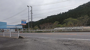 gx016352.mp4_snapshot_01.05_thumb.jpg