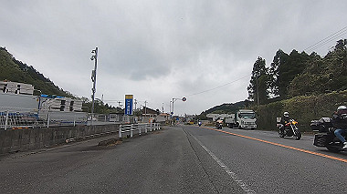 gx016352.mp4_snapshot_03.17_thumb.jpg