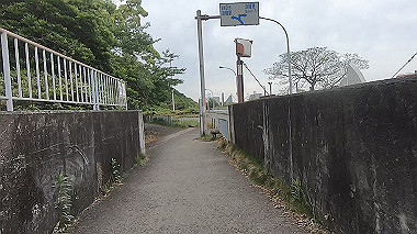 gx016501.mp4_snapshot_00.29_thumb.jpg