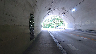 gx016507.mp4_snapshot_03.30_thumb.jpg