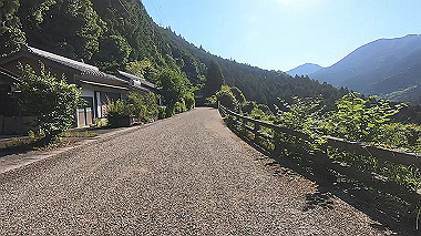 gx016552.mp4_snapshot_03.21_thumb.jpg