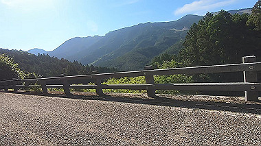 gx016552.mp4_snapshot_03.29_thumb.jpg