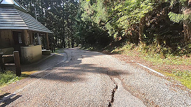 gx016555.mp4_snapshot_01.12_thumb.jpg