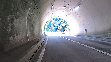 gx016578.mp4_snapshot_01.17_thumb.jpg