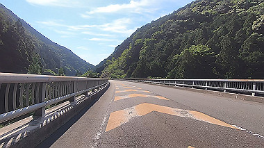 gx016578.mp4_snapshot_01.21_thumb.jpg