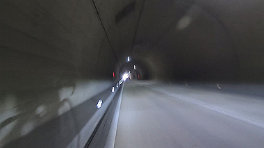 gx016579.mp4_snapshot_02.06_thumb.jpg