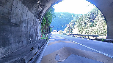 gx016579.mp4_snapshot_02.33_thumb.jpg