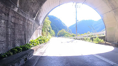 gx016579.mp4_snapshot_03.48_thumb.jpg