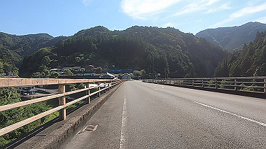 gx016579.mp4_snapshot_06.12_thumb.jpg
