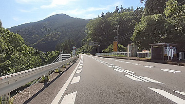 gx016581.mp4_snapshot_03.48_thumb.jpg