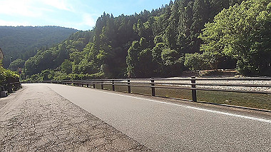 gx016583.mp4_snapshot_00.23_thumb.jpg