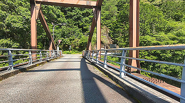 gx016583.mp4_snapshot_03.05_thumb.jpg