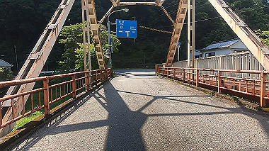 gx016584.mp4_snapshot_00.14_thumb.jpg
