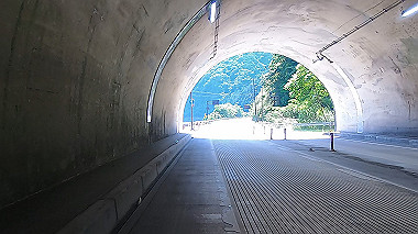 gx016586.mp4_snapshot_03.06_thumb.jpg