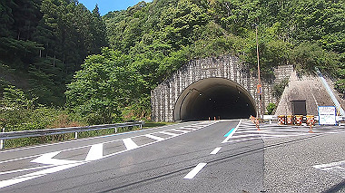 gx016586.mp4_snapshot_03.21_thumb.jpg