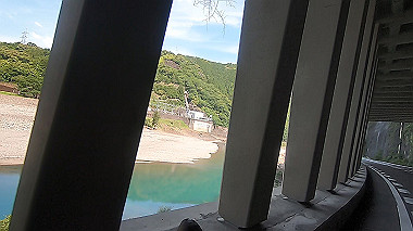 gx016587.mp4_snapshot_00.21_thumb.jpg