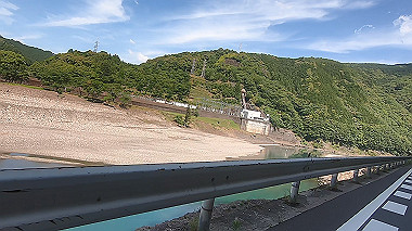 gx016587.mp4_snapshot_00.28_thumb.jpg