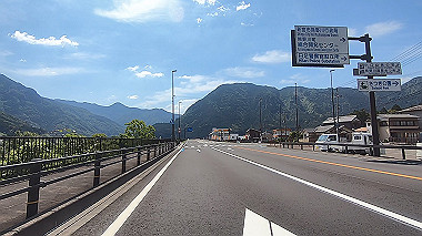 gx016681.mp4_snapshot_00.05_thumb.jpg